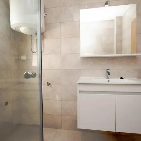 Apartament Nika Patricia *