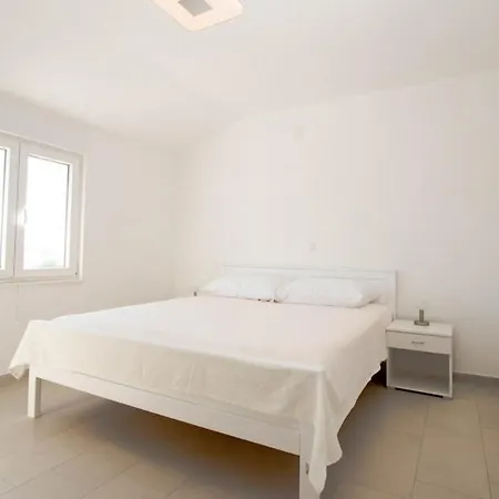 Nika Patricia Apartment