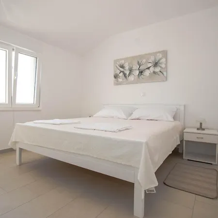 Nika Patricia Apartment *